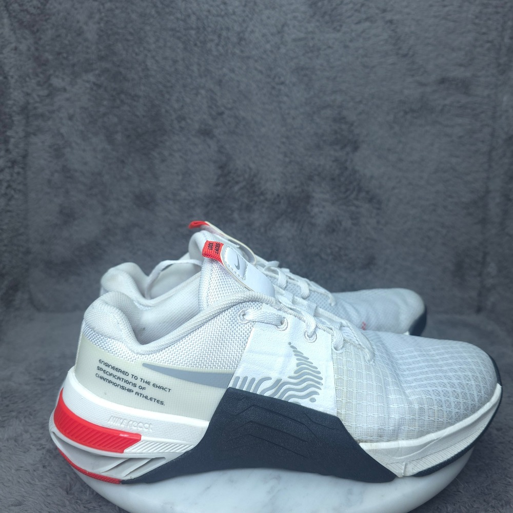 Nike Metcon 8 Training Shoes Womens 7 White Black Bright Crimson DO9327-102